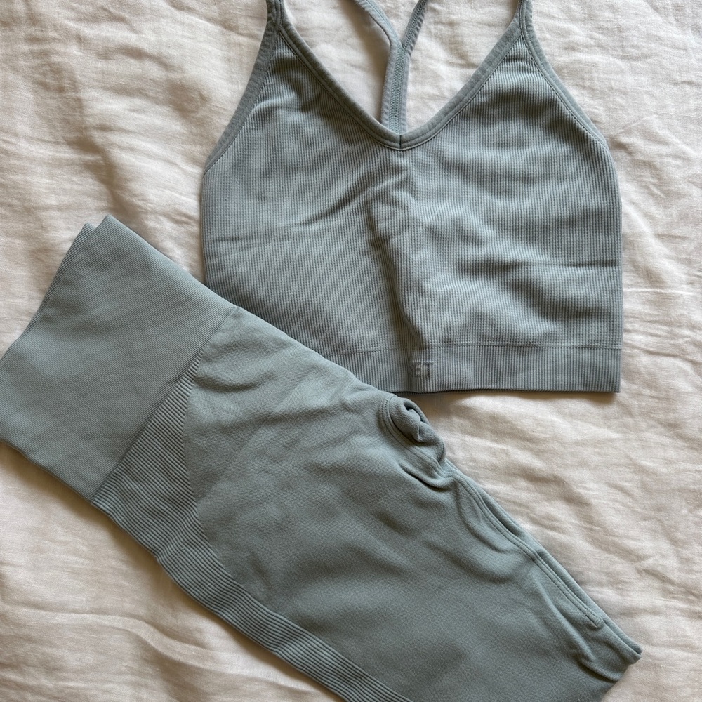SET Active Women's Ribbed Sports Bra and Leggings Set in Sage Green